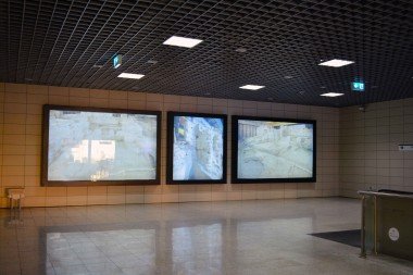 7 m2 Wall Mounted Scrolling Poster Megalight - 1